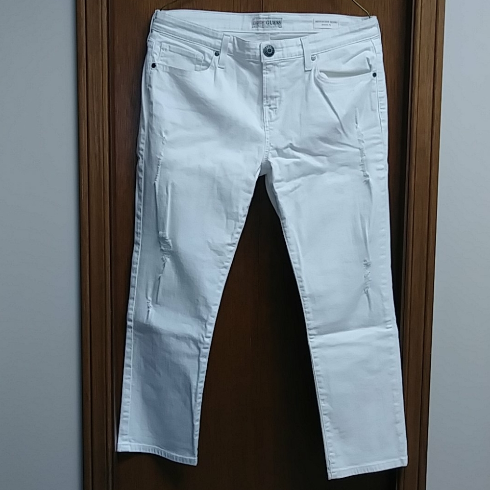 🆕GUESS Medium Rise Skinny Sarah fit white jeans